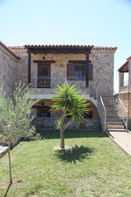 Helen'S Stone House Apartment Siviri Exterior foto