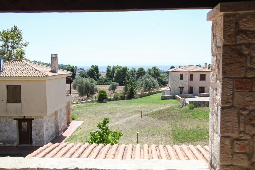 Helen'S Stone House Apartment Siviri Exterior foto